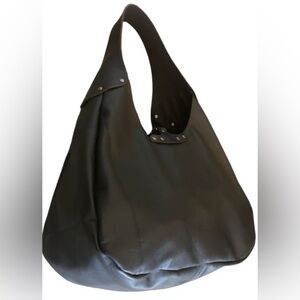 ✨ D.E.A.N. Accessories Custom Handcrafted Leather Bell-Bottomed Bag ✨